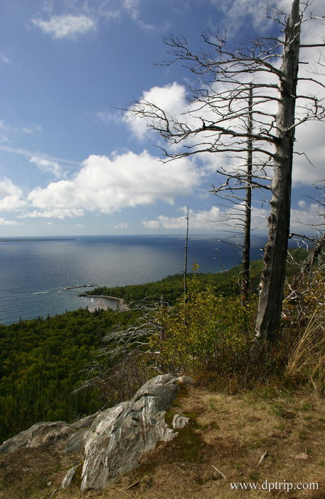 2005_NorthOntario054 爸爸说，接下来不要安排这样难度的hiking了 － 收到！