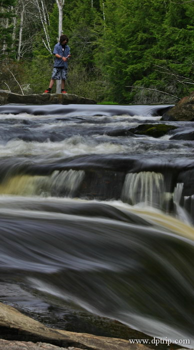 ArrowHead021 Stubbs Falls - 距离营地East River Campground几步之遥.黄昏时,听着溪声就过来了.