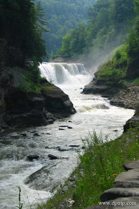 2006_fingerlake_031 Lower Falls, Letchworth Park